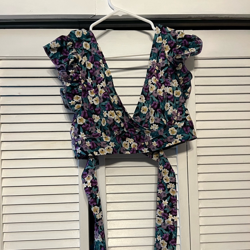 SHEIN crop top. Size L fits more like XL